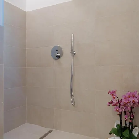 Belvedere237 Lakeview Terrace Luxury