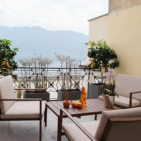Belvedere237 Lakeview Terrace Luxury גיפה